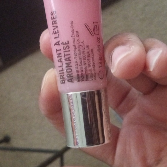 Victoria Secret *Candy Baby* Flavored Lip Gloss - Picture 4 of 4
